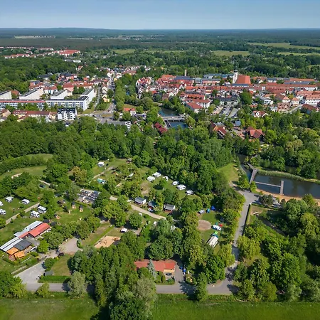 Knaus Campingpark Luebben مكان تخييم *
