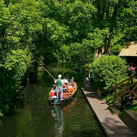 Knaus Campingpark Luebben مكان تخييم *